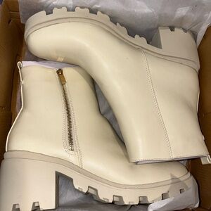 Shoe Dazzle Cream Lug Sole Platform Ankle Booties with Side Zip